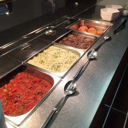 אכסניה Youth *